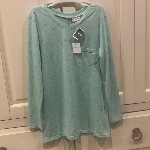 Other - NWT Girls long sleeve t-shirt. Size L.